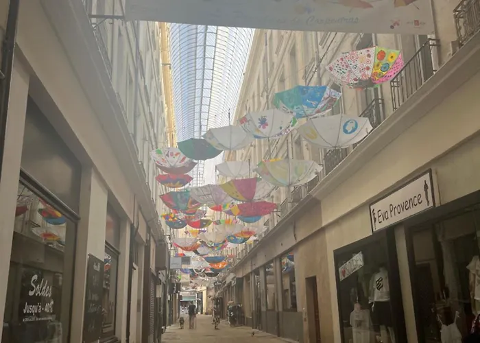 Bel Appartement En Plein Coeur De Carpentras